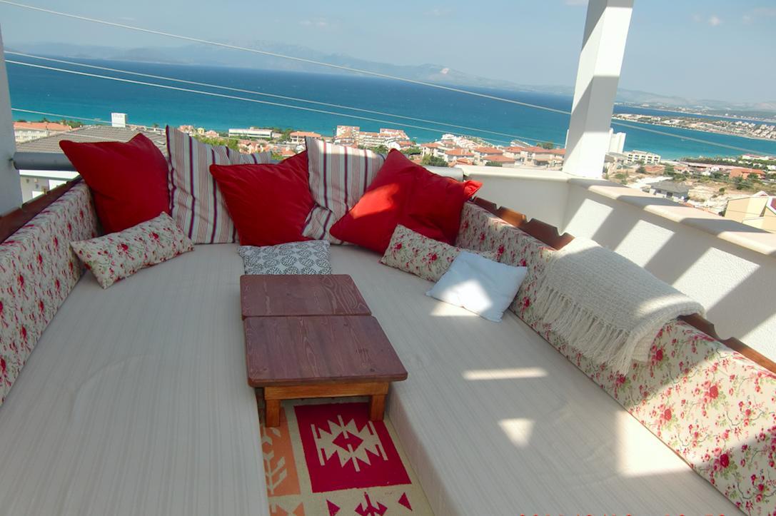 Luxury Villa With Amazing View, Кешме Экстерьер фото
